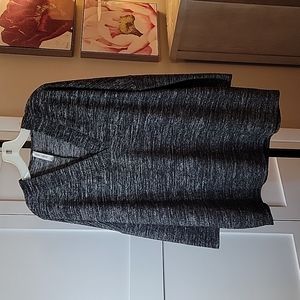 Zenana Outfitters Black and White Size S Oversized (S/M/L) Tunic Sweater Fleece